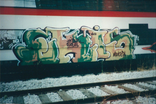 Ekis.