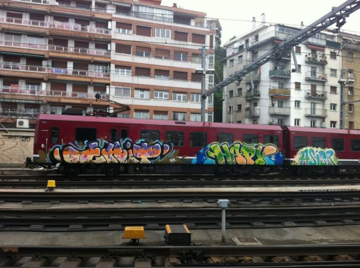 Exit. Hapy. Asier. Euskos.