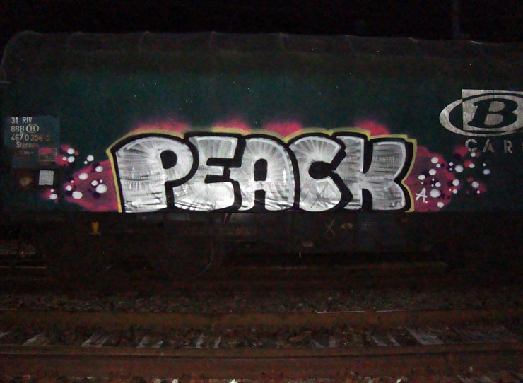 Peack.